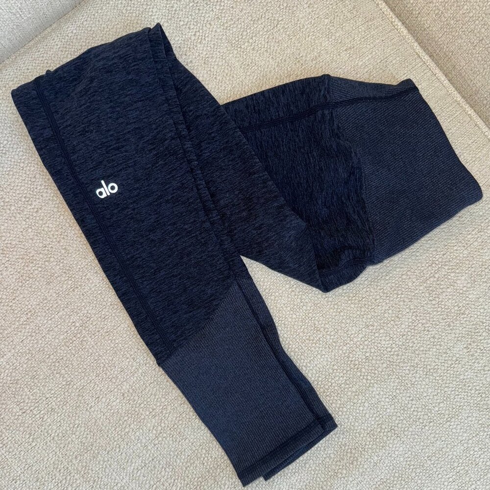 alo Navy Heather Leggings with ribbing at waist and ankle, women's size S